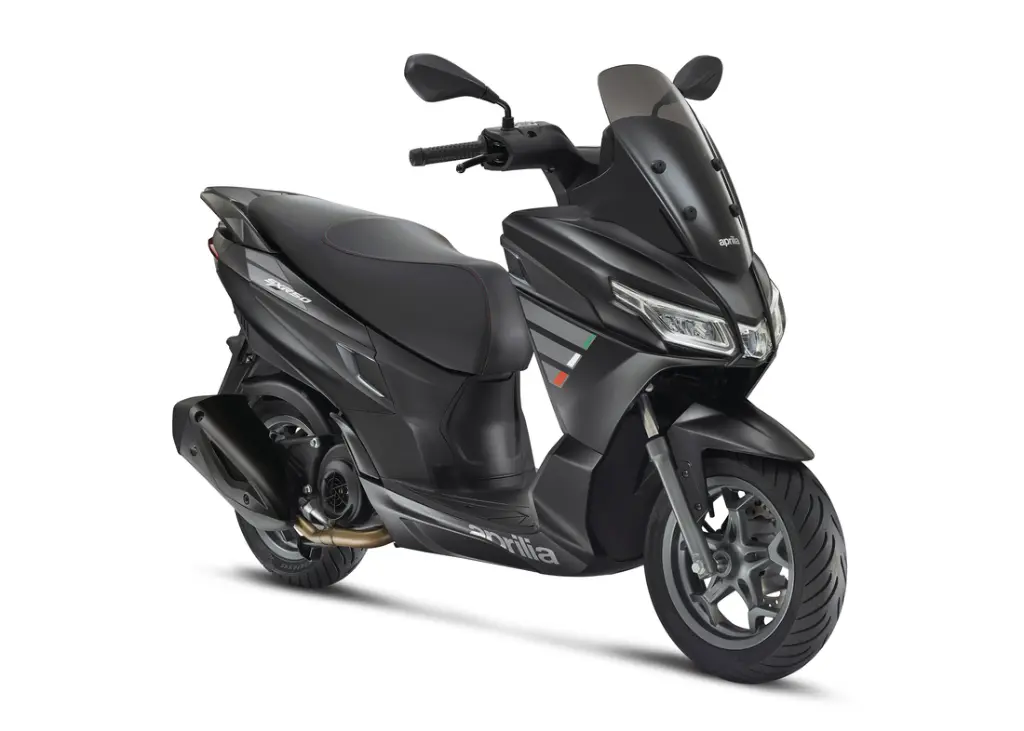 2021_08_Aprilia_SRX50_Nero_Opaco_3-4AntDX_bianco-1100x786.webp