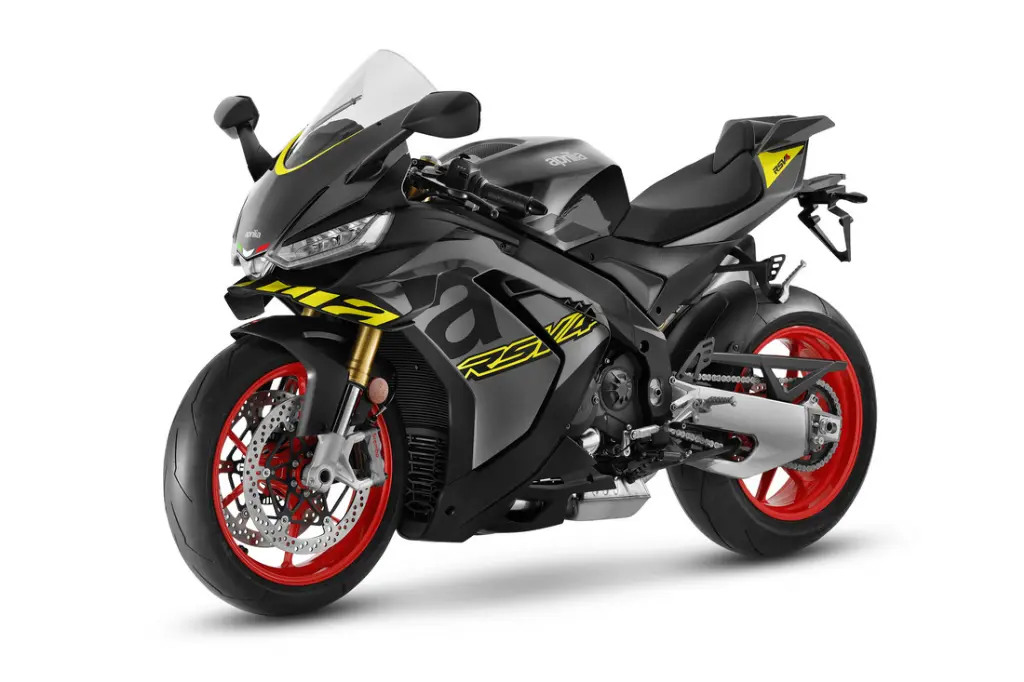Aprilia_RSV4_Poison-Yellow_3-4-ant-sx-1100x733.webp