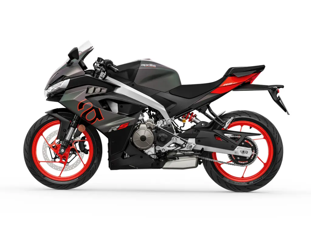 Aprilia_RS-457_Black_Lat-sx-1069x800 - Kopie.webp