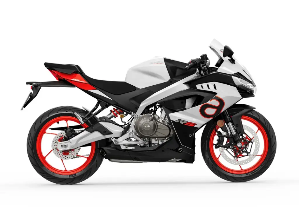 Aprilia_RS-457_White_Lat-dx-1069x800.webp