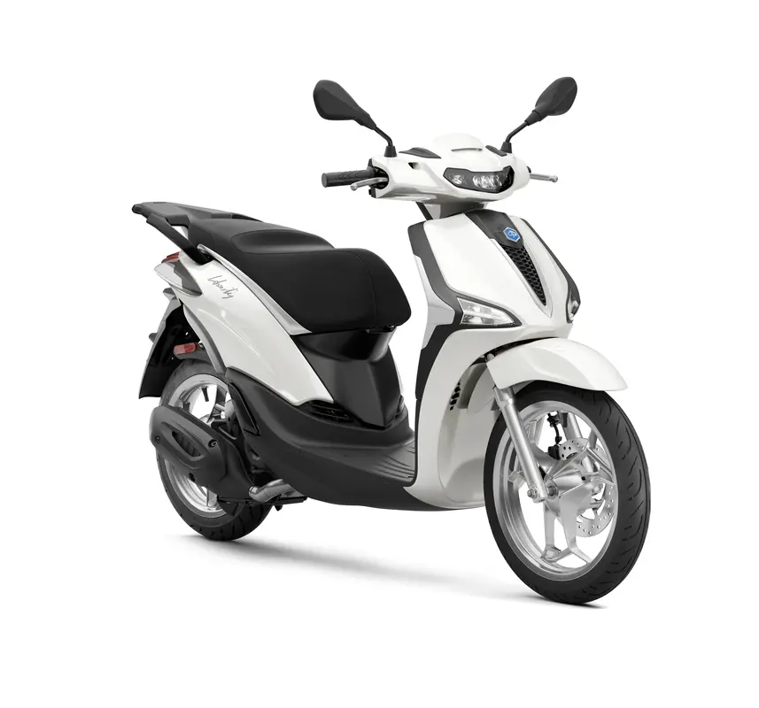 Piaggio_Liberty_50_Bianco-Luna_3-4-ant-dx-857x800.webp