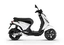 Piaggio-ONE_bianco_LatDX_bianco-1100x786.webp