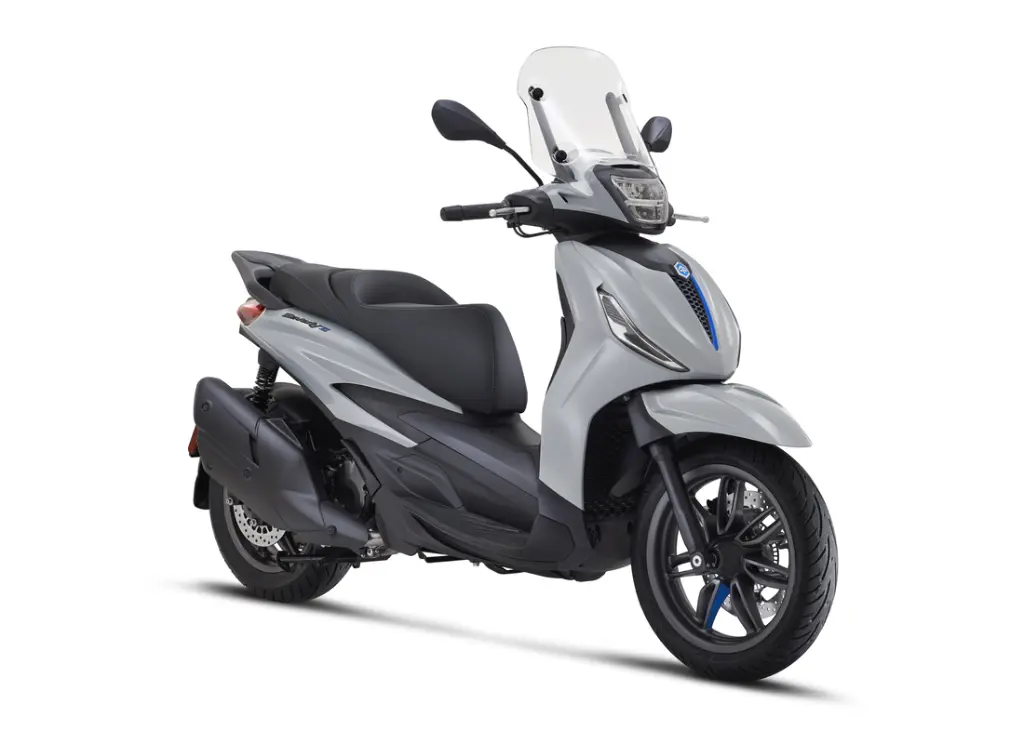 Piaggio_Beverly-S_400_Grigio-Mercurio_3-4-ant-dx-1100x786.webp