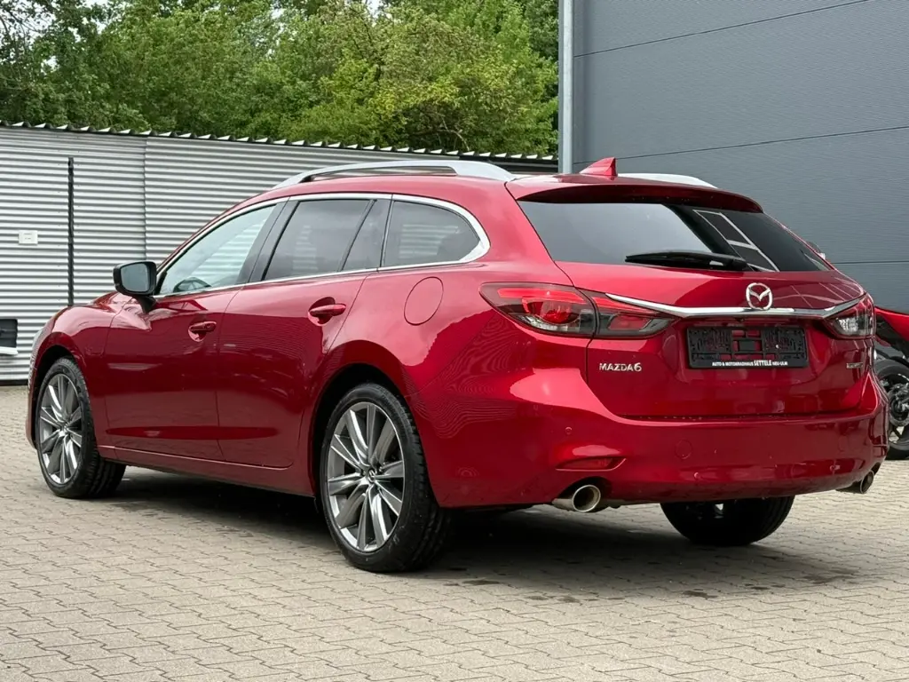 79ad8efc-5d7f-4def-a239-d7624680b4c7.webp