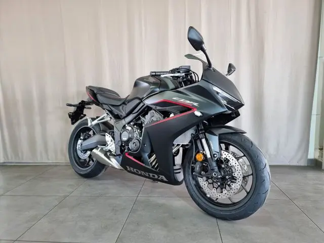 Honda CBR650R I MODELL 2025 I NEU | ROT SOFORT