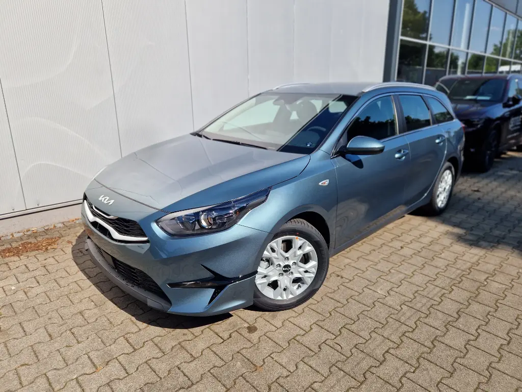 Kia Ceed SW 1.5T 140 DCT7 VIS KOMF+ (NAV)