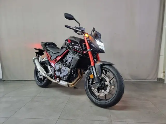Honda CB750 Hornet