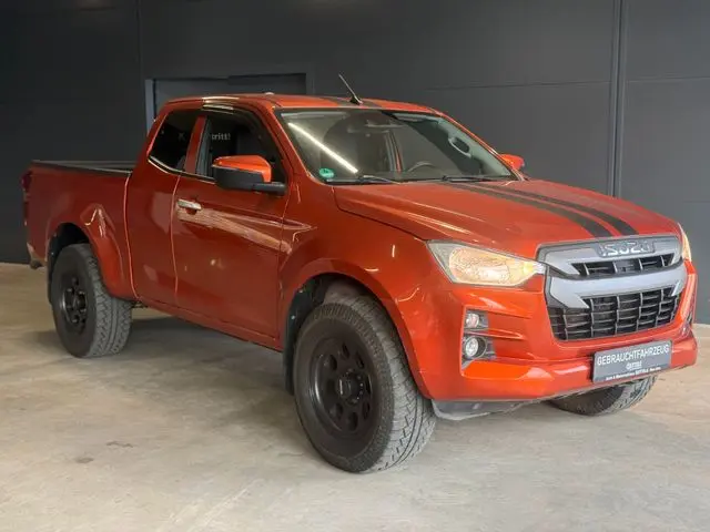 Isuzu D-Max Space Cab 4WD LS | AHK | SHZ | Automatik 