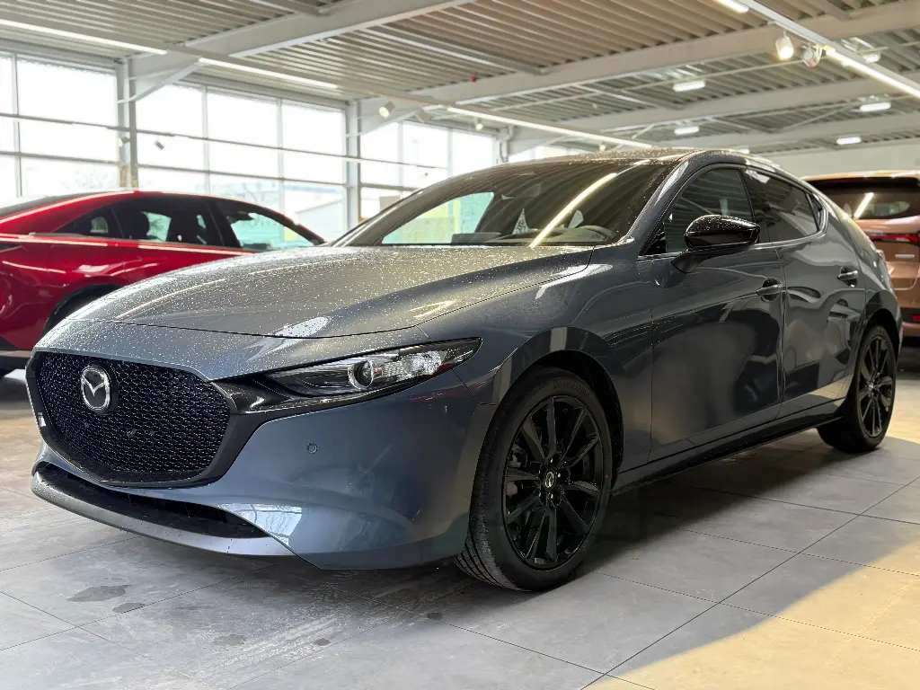 Mazda 3 140ps 6AT Homura Kamera/SHZ/Navi/Acc/Head-Up