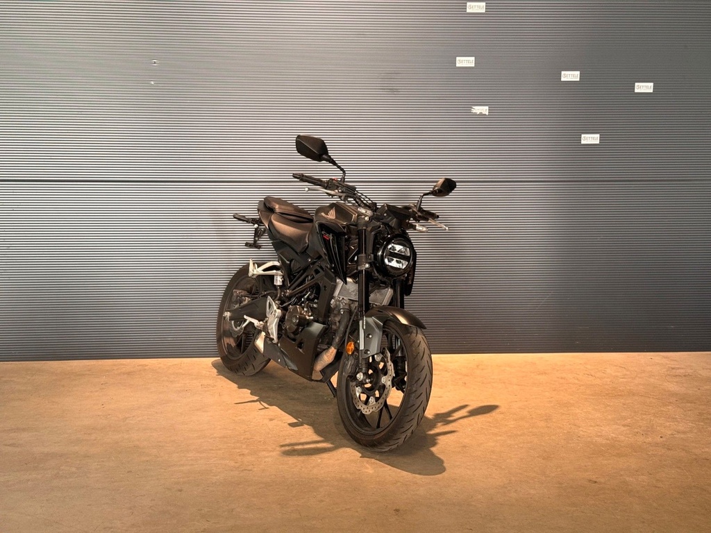 HONDA CB125R | ABS | 2.HAND | MJ23 | KURZES HECK